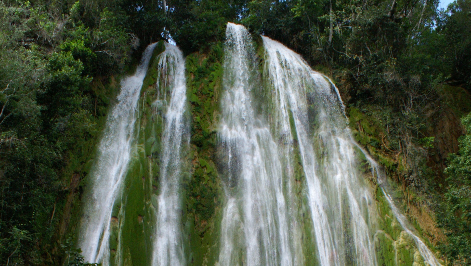 El Limon Waterfall